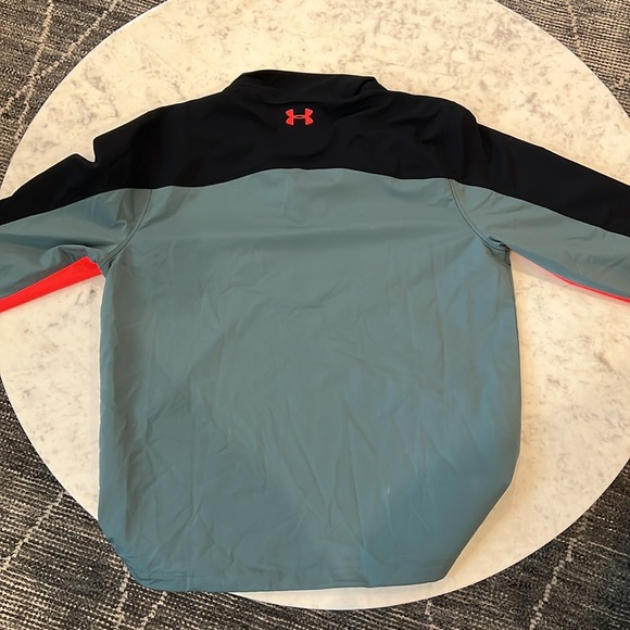 Under Armour rain jacket. Large. Grey and black with accent color - Picture 4 of 4